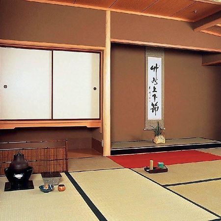 Hanatsubaki Kaga  Buitenkant foto
